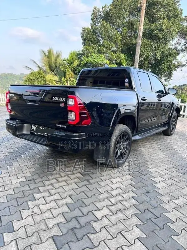 Toyota Hilux GR Sports 2023 Pickup (Used)