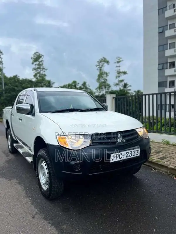 Mitsubishi L200 2011 Pickup (Used)