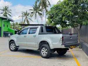 Toyota Hilux 2008 Pickup (Used)