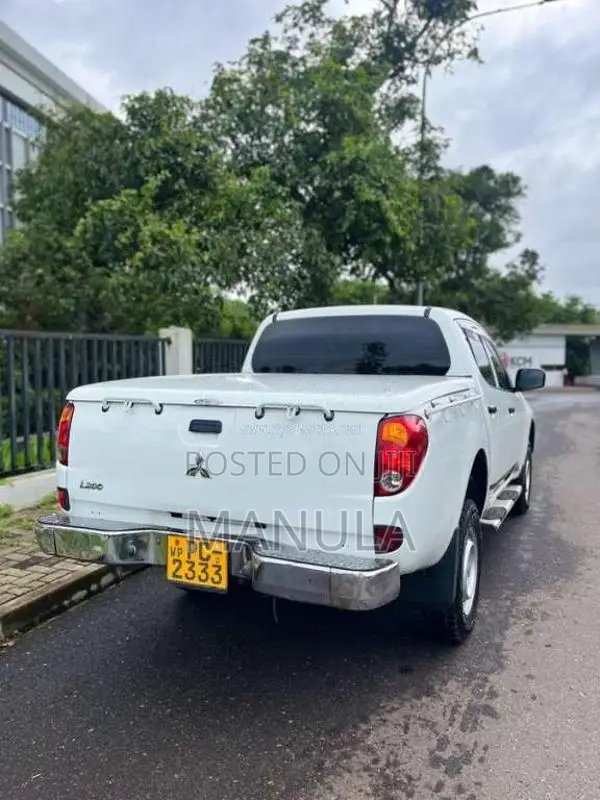 Mitsubishi L200 2011 Pickup (Used)
