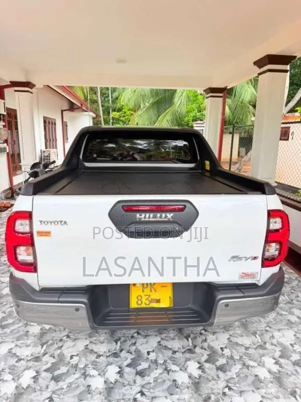 Toyota Hilux 2025 Pickup (Used)