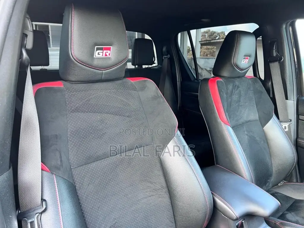Toyota Hilux GR Sports 2023 Pickup (Used)