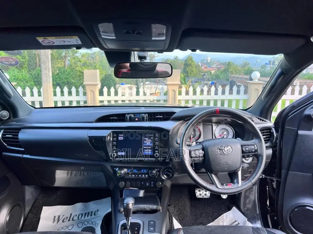 Toyota Hilux GR Sports 2023 Pickup (Used)