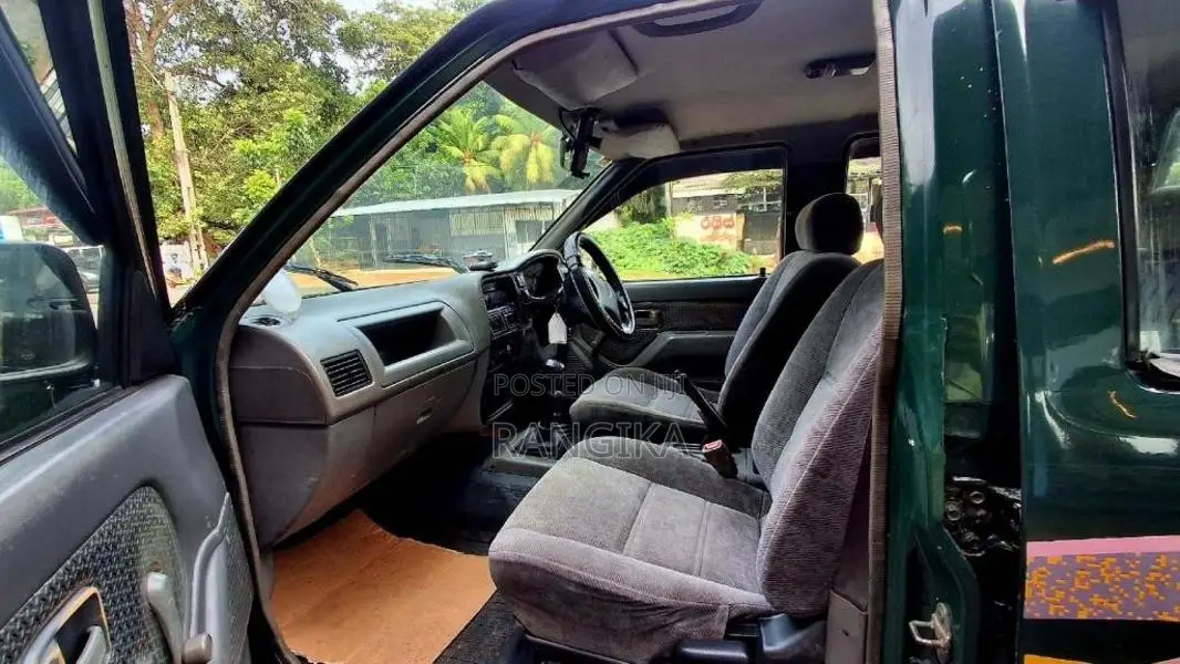 Isuzu Double Cab 2000 Pickup (Used)