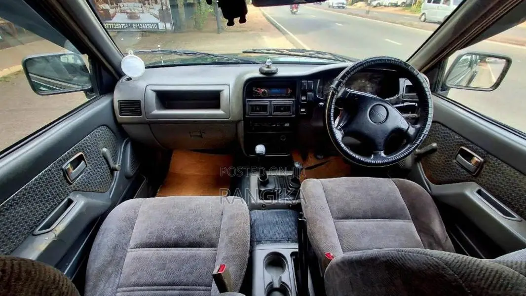 Isuzu Double Cab 2000 Pickup (Used)