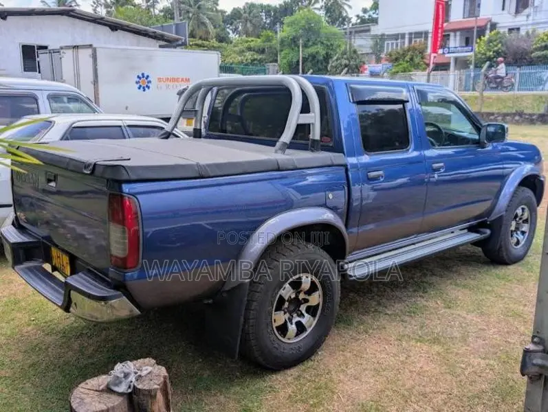 Nissan D22 1999 Pickup (Used)