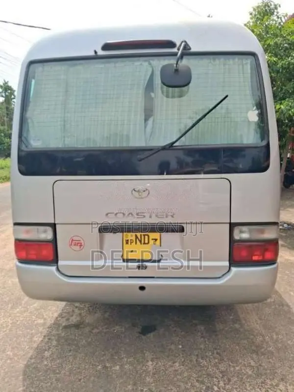 Toyota Coaster 2010 Bus (Used)