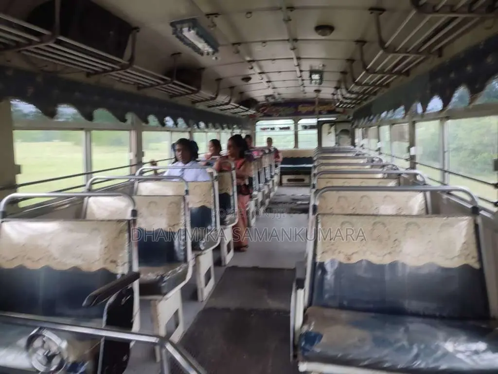 Ashok-Leyland Leyland 2002 Bus (Used)