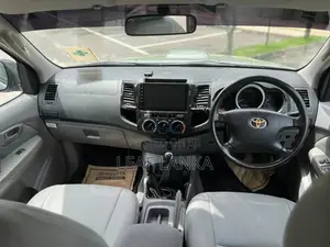 Toyota Hilux 2008 Pickup (Used)
