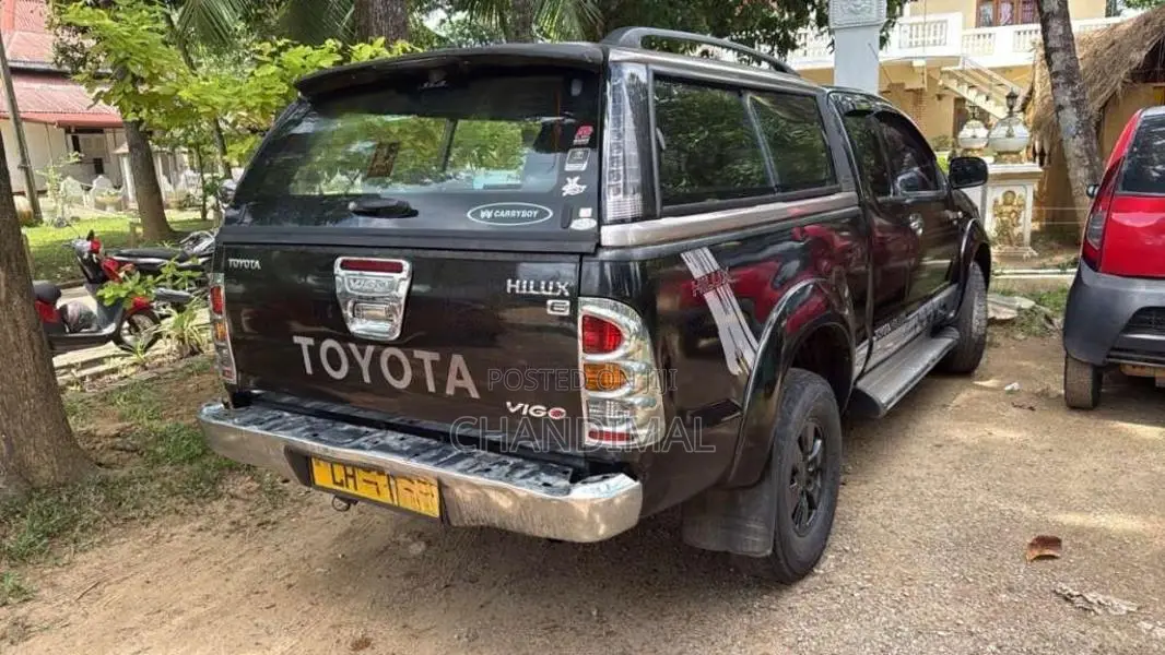 Toyota Hilux 2010 Pickup (Used)