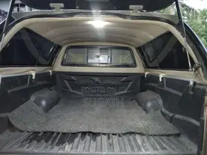 Toyota Hilux 2010 Pickup (Used)