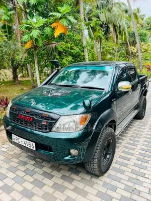 Toyota Hilux VIGO 2012 Pickup (Used)