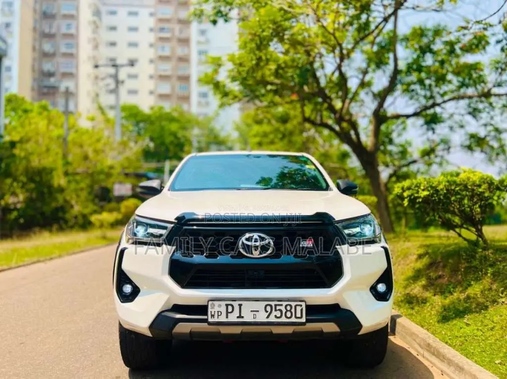 Toyota Hilux Rocco GR Sport 2018 Pickup (Used)