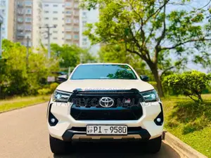 Toyota Hilux Rocco GR Sport 2018 Pickup (Used)