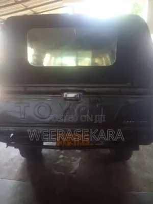 Toyota Double Cab 1988 Pickup (Used)