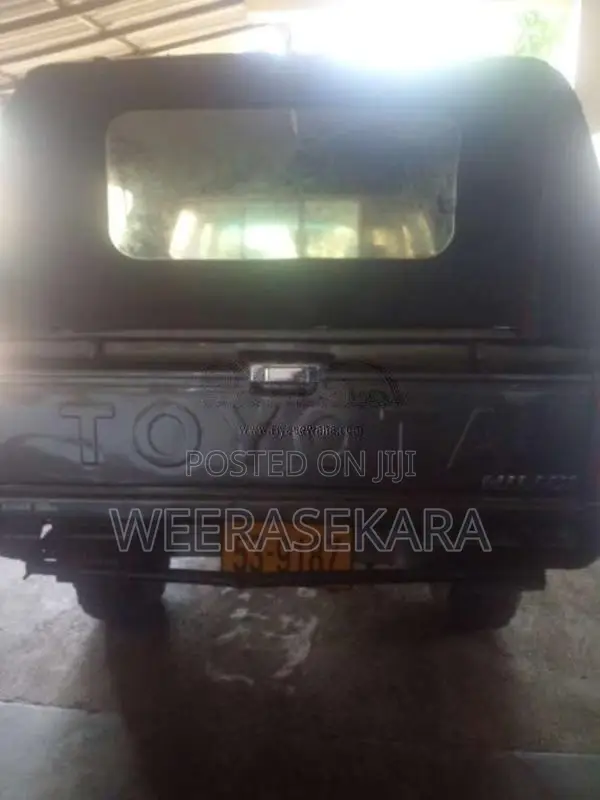 Toyota Double Cab 1988 Pickup (Used)