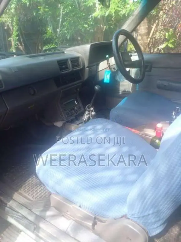 Toyota Double Cab 1988 Pickup (Used)
