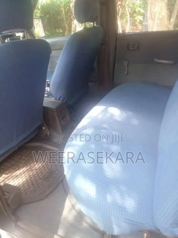 Toyota Double Cab 1988 Pickup (Used)