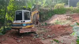 Komatsu PC30 Excavator 2010 Heavy-Duty (Used)