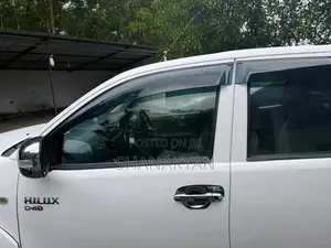 Toyota Hilux Vigo 2006 Pickup (Used)