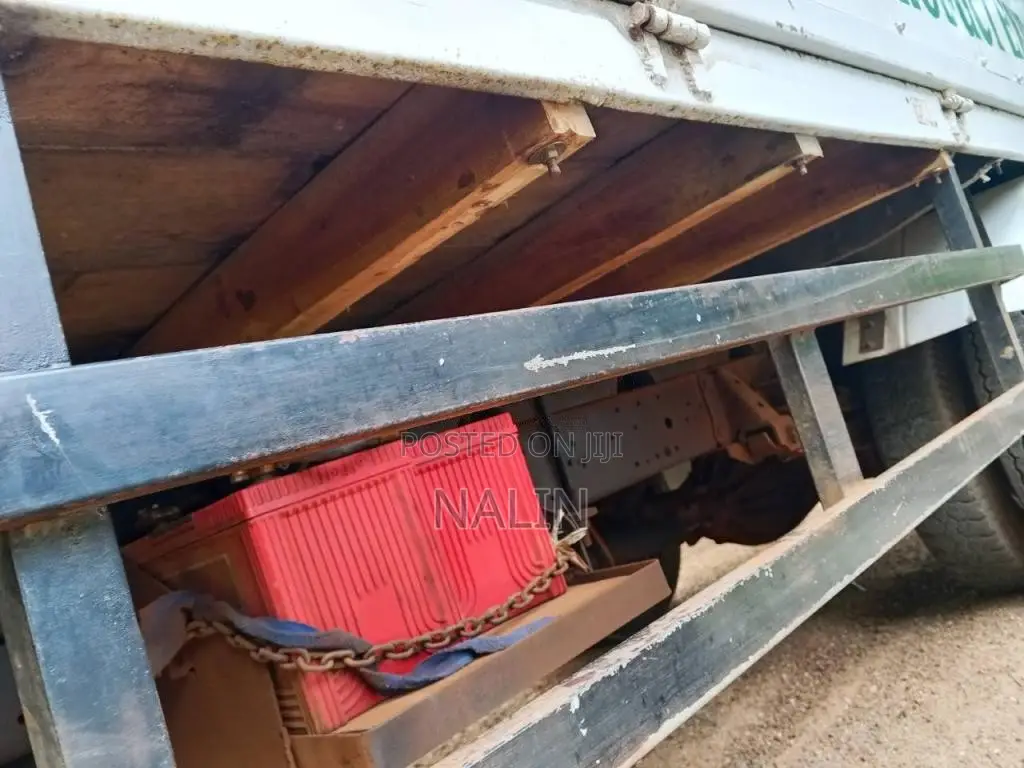 Isuzu 4BE1 1990 Lorry (Used)
