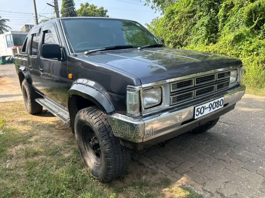 Nissan D-21 4X4 DOUBLE 1988 Pickup (Used)