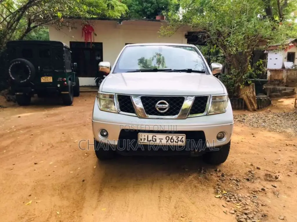 Nissan Navara 2010 Pickup (Used)