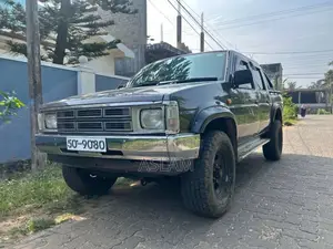 Nissan D-21 4X4 DOUBLE 1988 Pickup (Used)