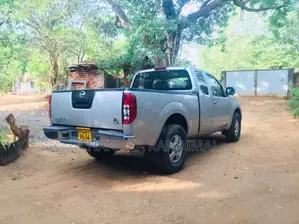 Nissan Navara 2010 Pickup (Used)