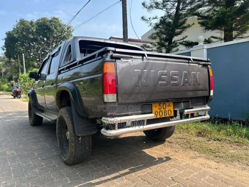 Nissan D-21 4X4 DOUBLE 1988 Pickup (Used)