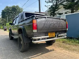 Nissan D-21 4X4 DOUBLE 1988 Pickup (Used)