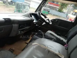 Isuzu Tipper 1995 Lorry (Used)