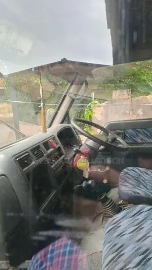 Toyota Dyna 2004 Lorry (Used)