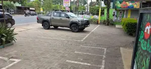 Toyota Hilux 2025 Pickup (Used)