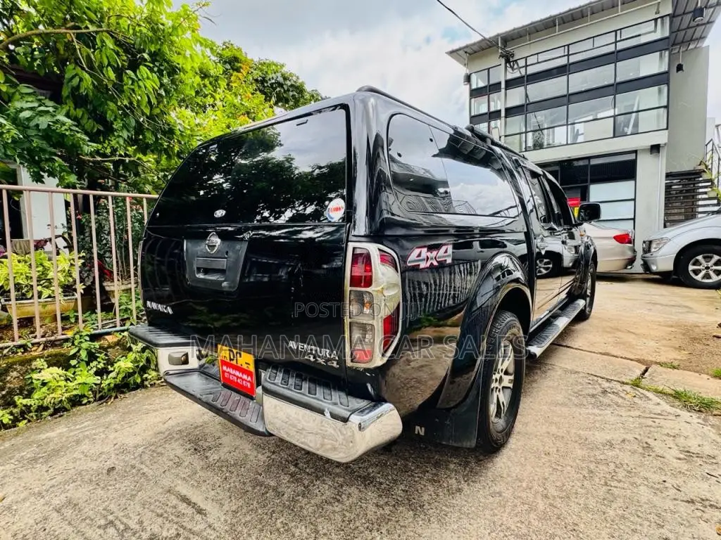 Nissan Navara 2011 Pickup (Used)