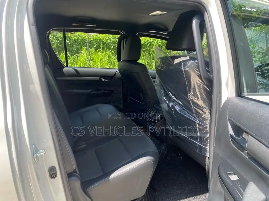 Toyota Hilux 2025 Pickup (Used)
