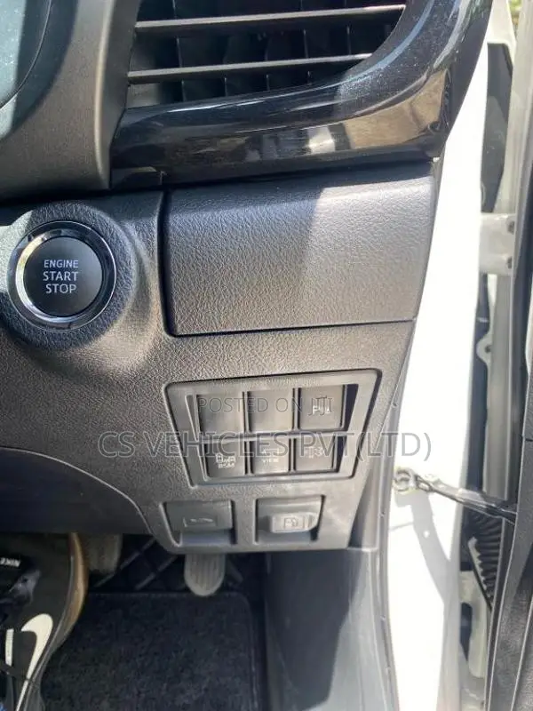 Toyota Hilux 2025 Pickup (Used)