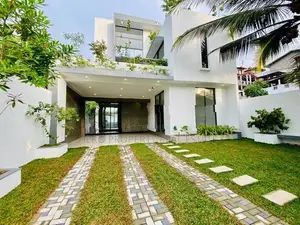 HJS159- Luxury Valuable House for Sale in Kadawatha