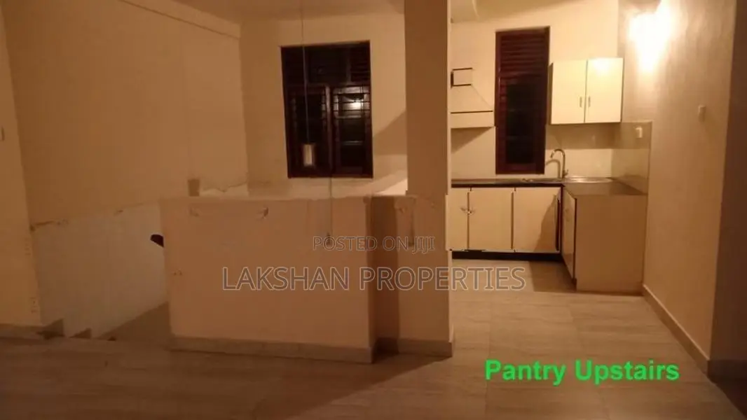 Two Story House For Sale In Boralesgamuwa අබේරත්න මාවත