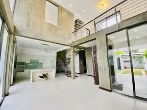 HJS159- Luxury Valuable House for Sale in Kadawatha