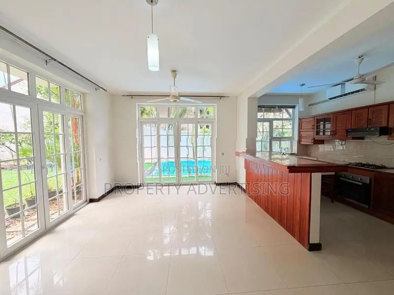 Colombo 05 Luxurious House for Sale