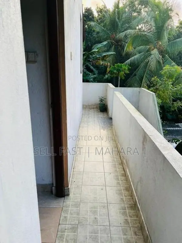 House for rent Kadawatha (upstair House)