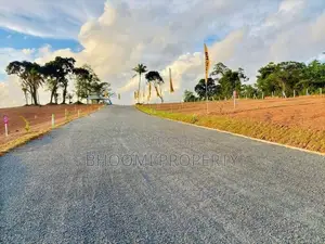 කළුතර නගරයට ළඟම ඉඩම