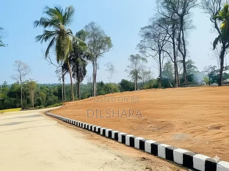 කැකනදුර පදිංචියට හොද ඉඩමක්