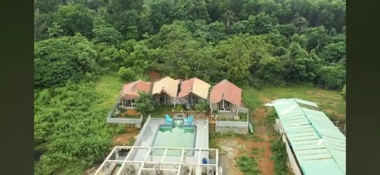 Land Pasyale with Hotel for Sale 2.5 Perches