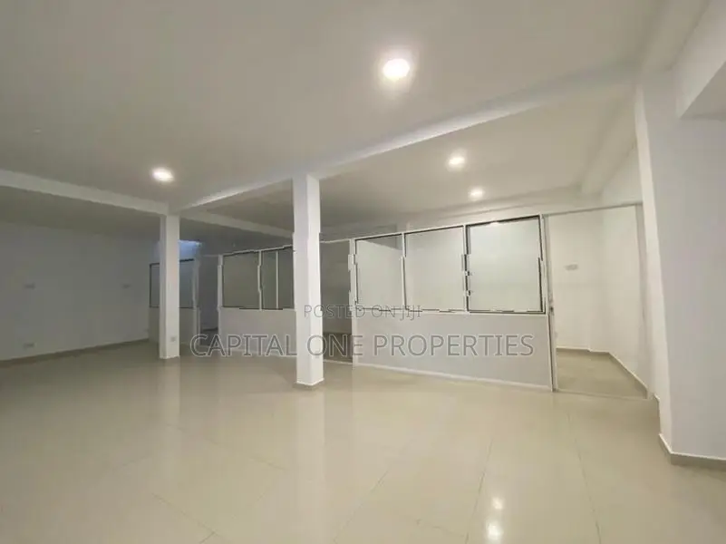 1200 SQFT OFFICE RENT IN COLOMBO 4 - 570U