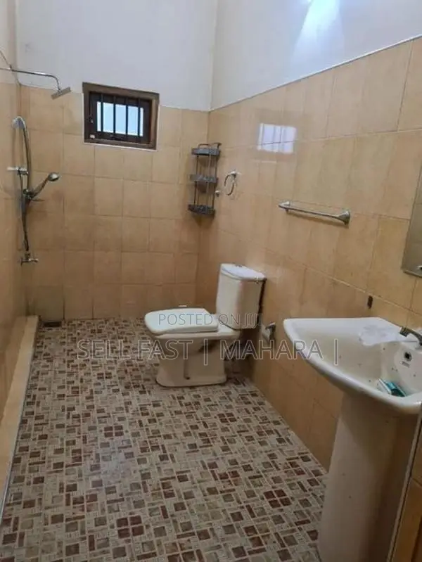 House for rent Kadawatha (upstair House)