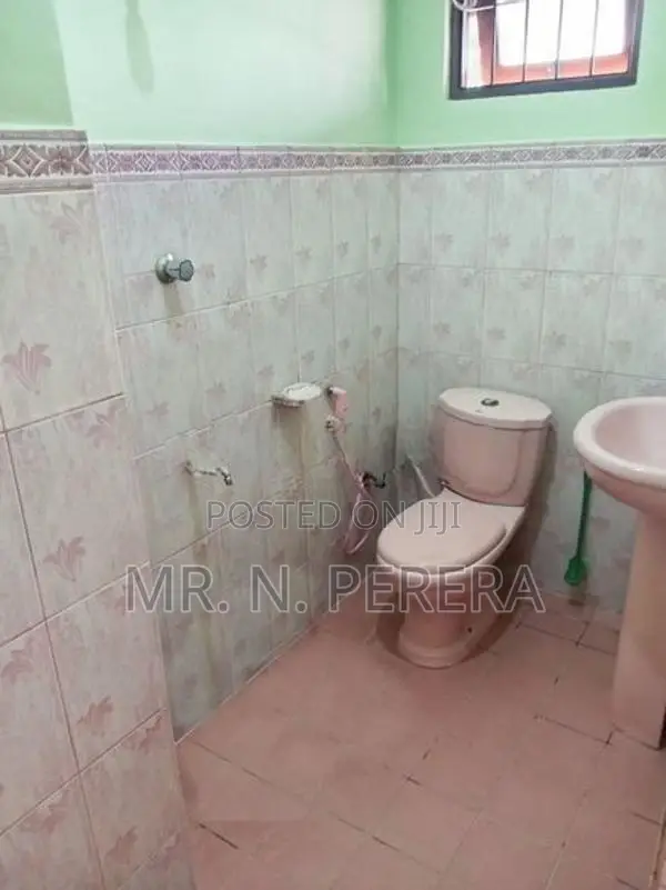 Second Floor for Rent at Boralesgamuwa - BRE 40