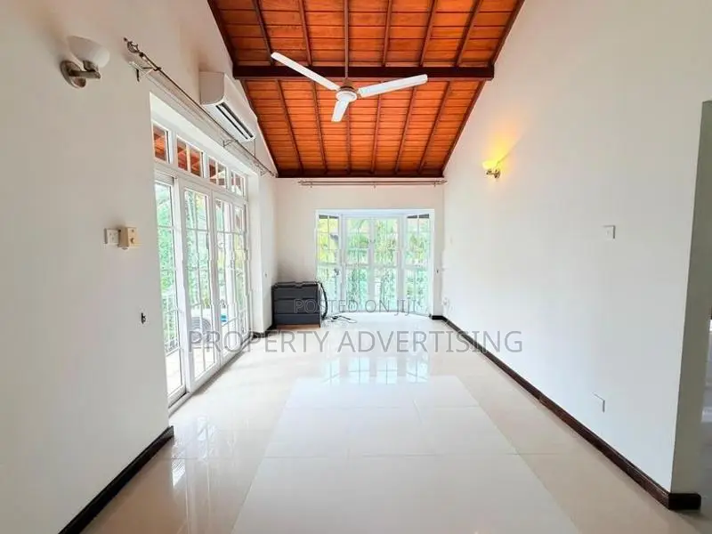 Colombo 05 Luxurious House for Sale