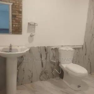 Four bedroom House for rent in Makola South